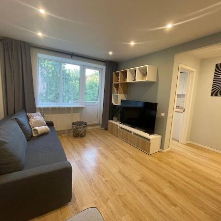 리가 Modern 1Br Haven Near Two Parks 아파트 외부 사진