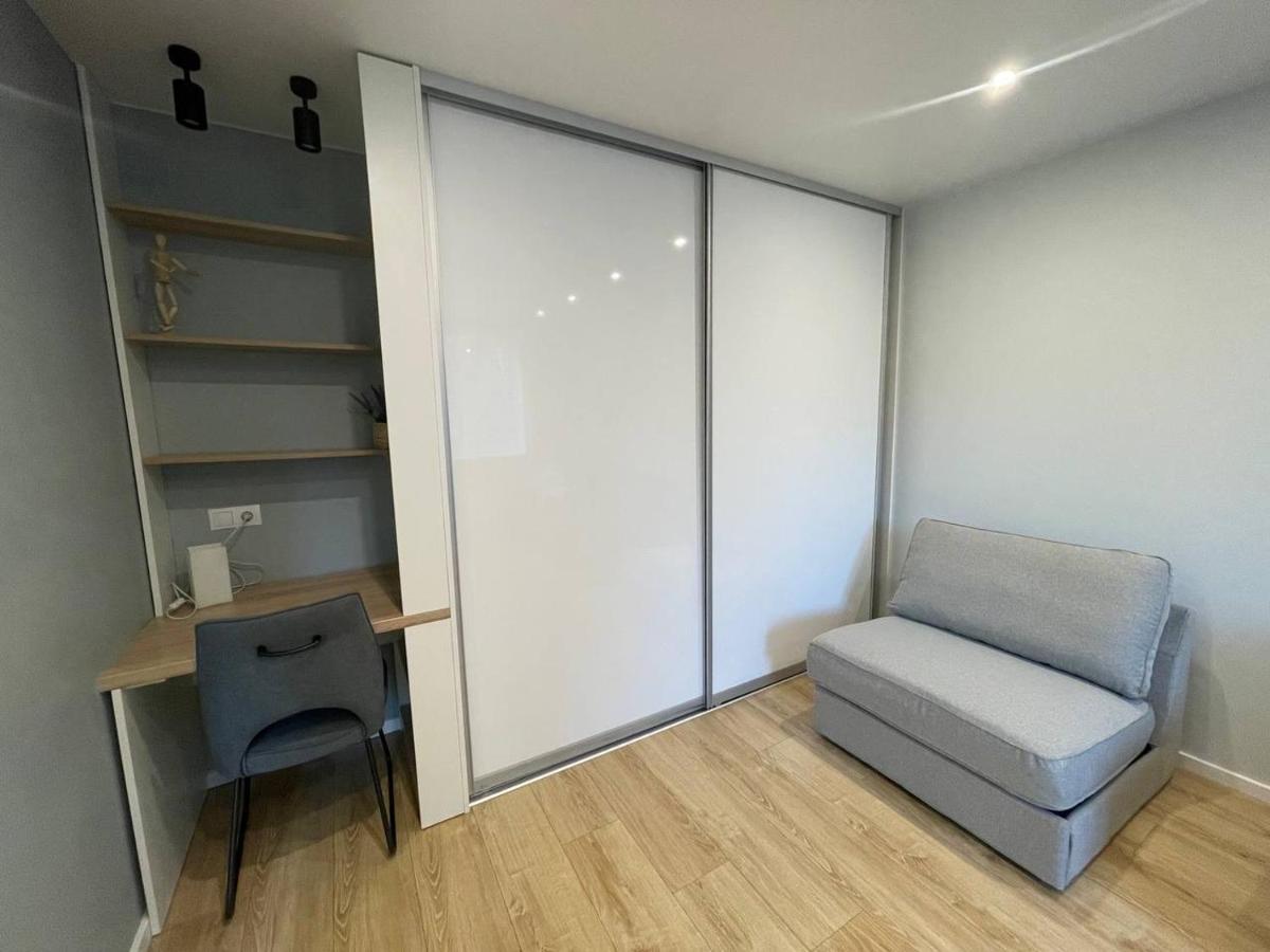 리가 Modern 1Br Haven Near Two Parks 아파트 외부 사진