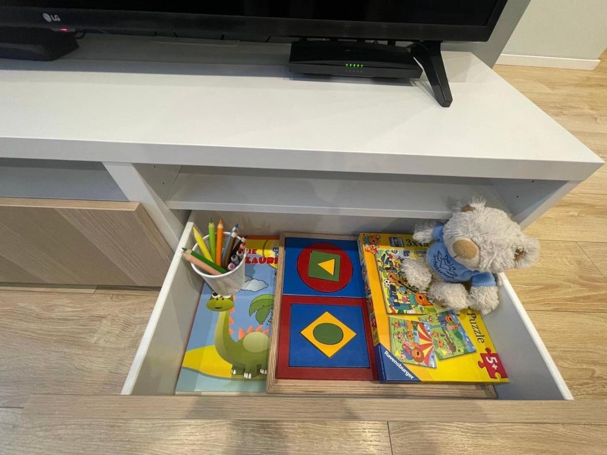 리가 Modern 1Br Haven Near Two Parks 아파트 외부 사진